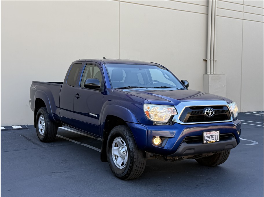 2015 Toyota Tacoma's photo