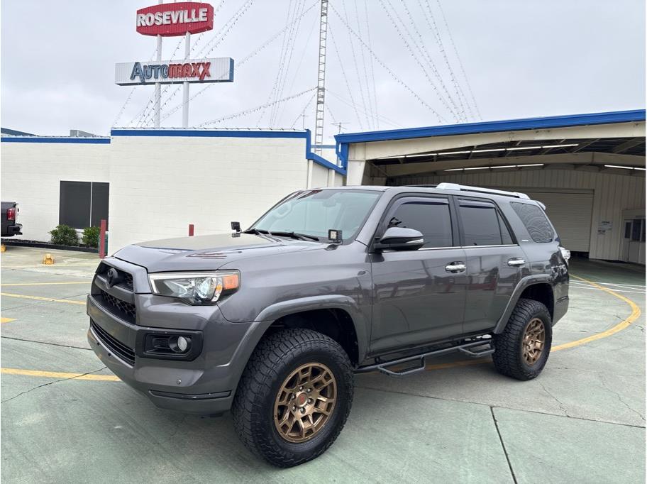 2016 Toyota 4Runner Limited 4x4 V6's photo
