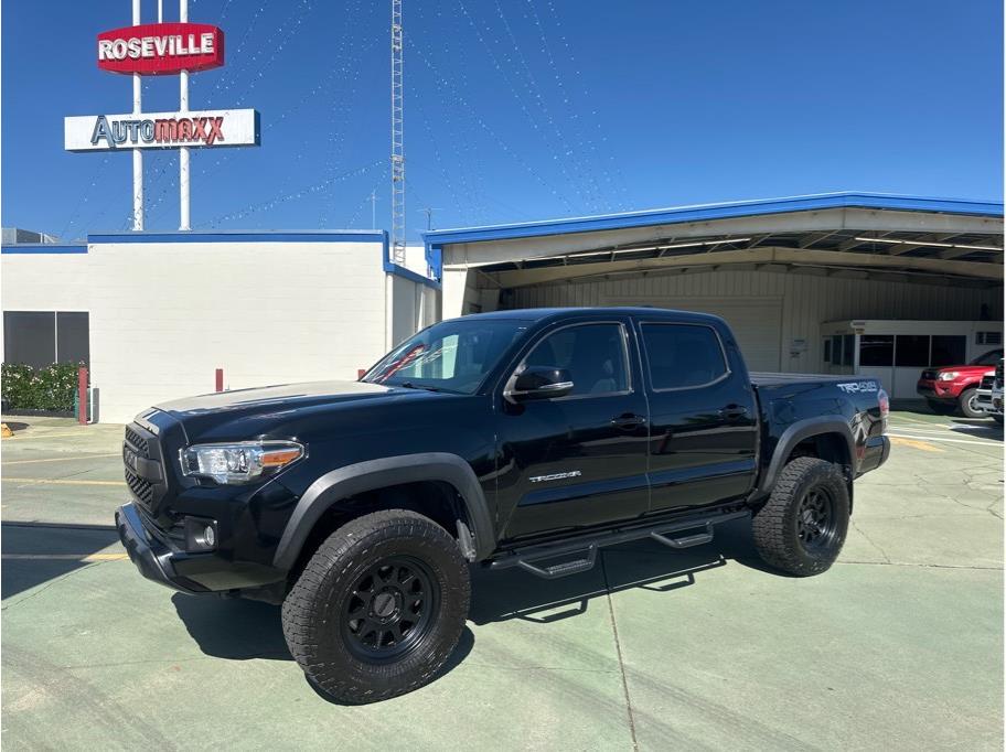 2017 Toyota Tacoma's photo