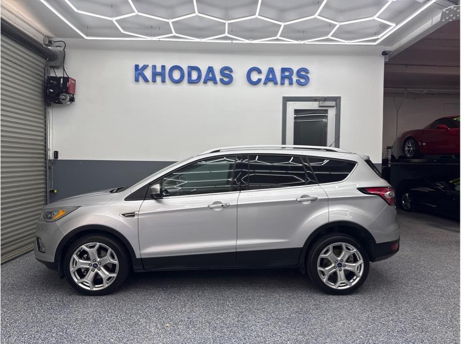 2017 Ford Escape Titanium's photo