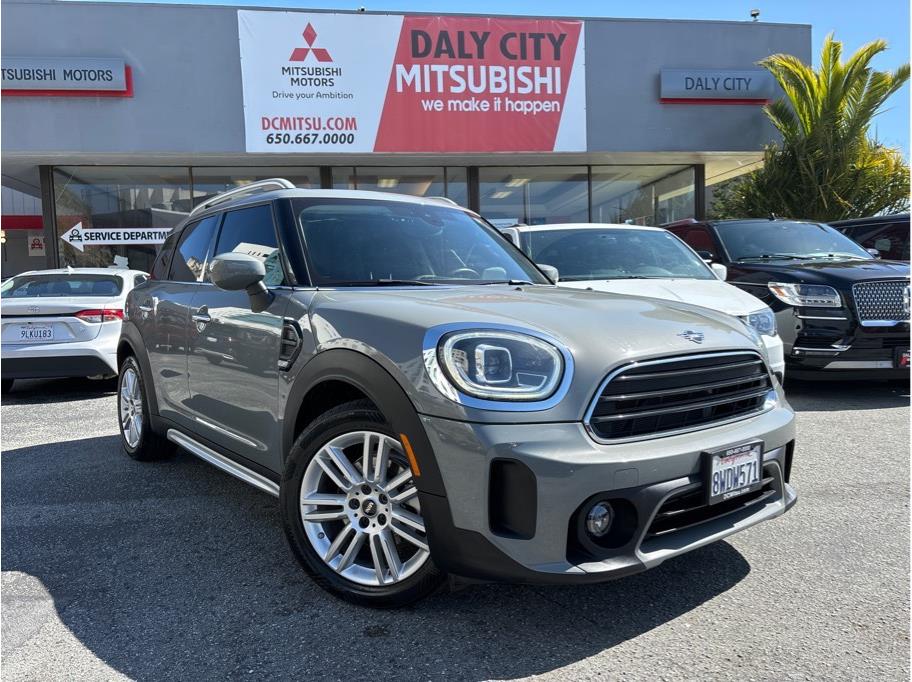 2022 MINI Countryman Oxford Edition's photo