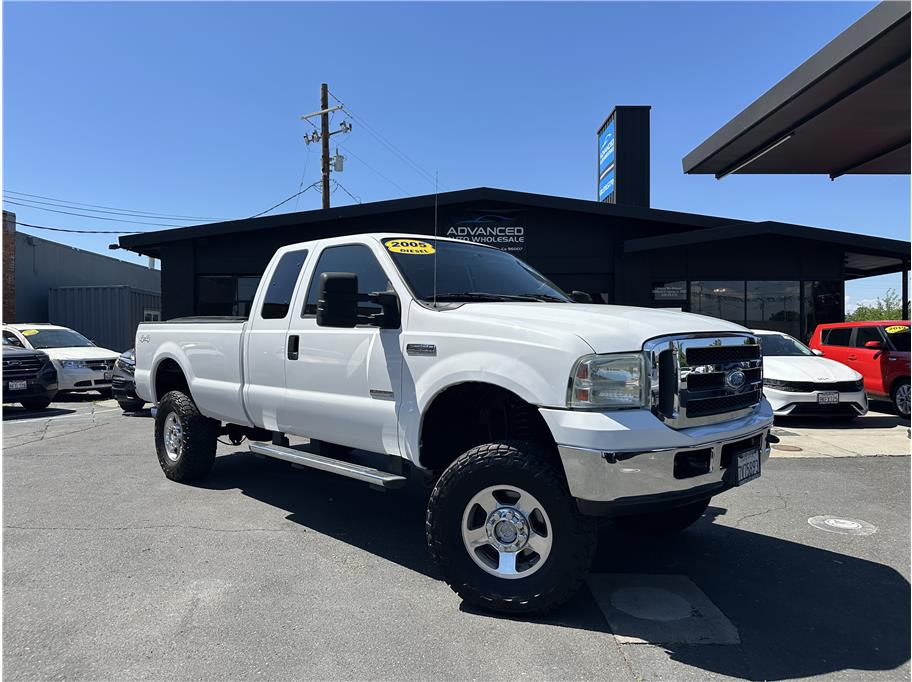 2005 Ford F-250 XLT 4x4 SuperCab LWB's photo