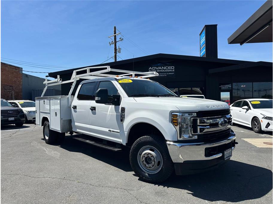 2018 Ford F-350 XLT 4x4 Crew Cab 8' Box DRW's photo