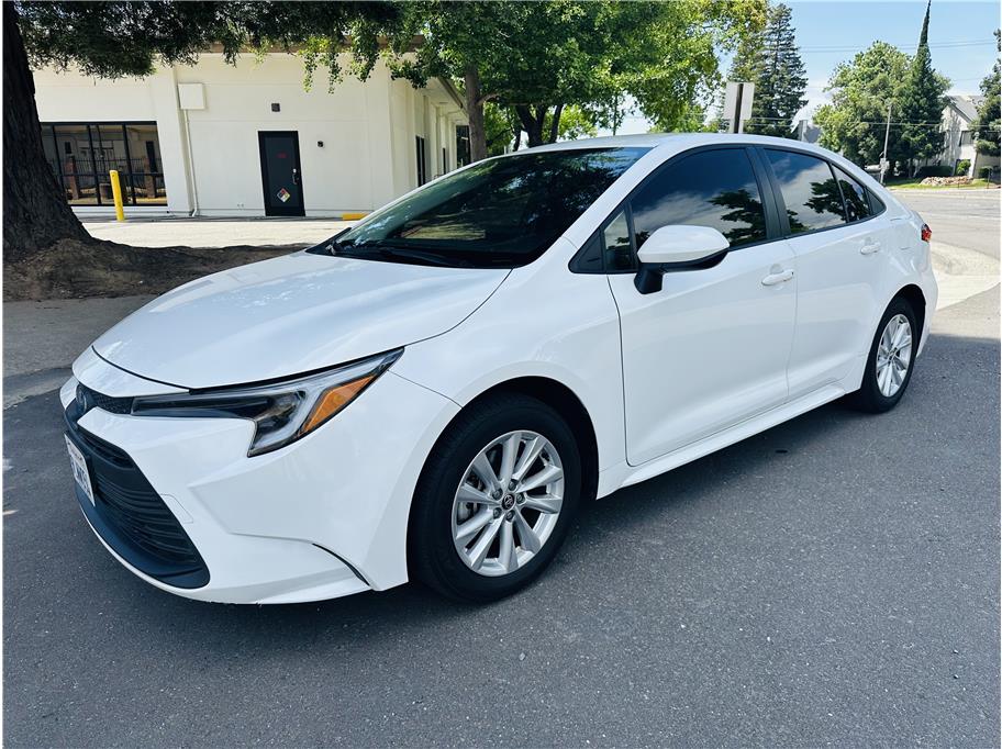 2024 Toyota Corolla LE Hybrid CVT's photo