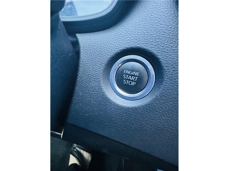 2024 Toyota Corolla SE - Photo 19