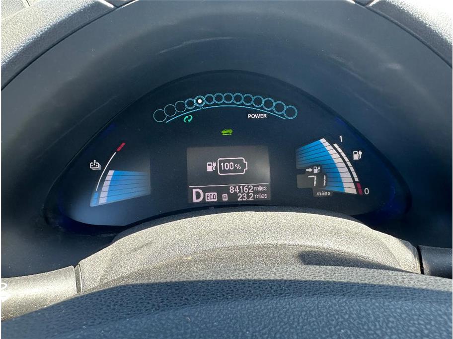 2014 Nissan Leaf SV's photo