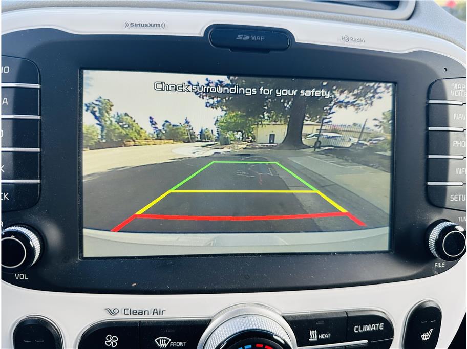 2015 Kia Soul EV Base - Photo 15