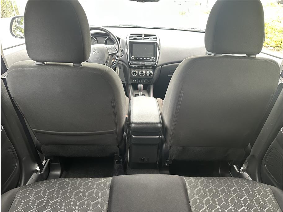 2025 Mitsubishi Outlander Sport ES - Photo 13