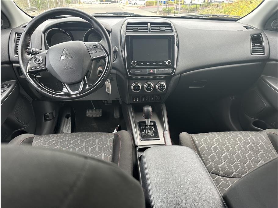 2025 Mitsubishi Outlander Sport ES - Photo 14