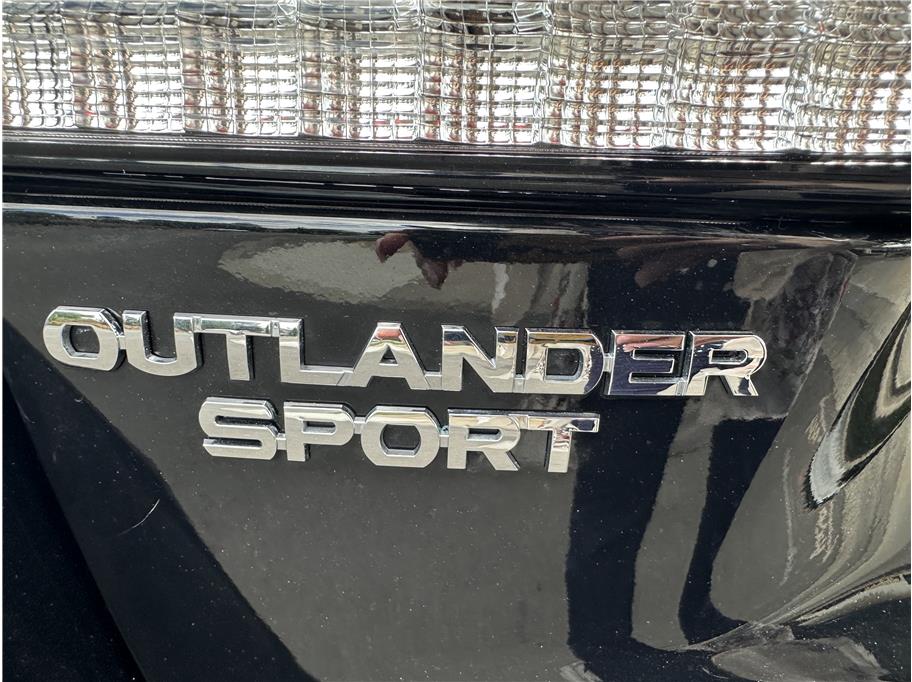 2025 Mitsubishi Outlander Sport ES - Photo 20