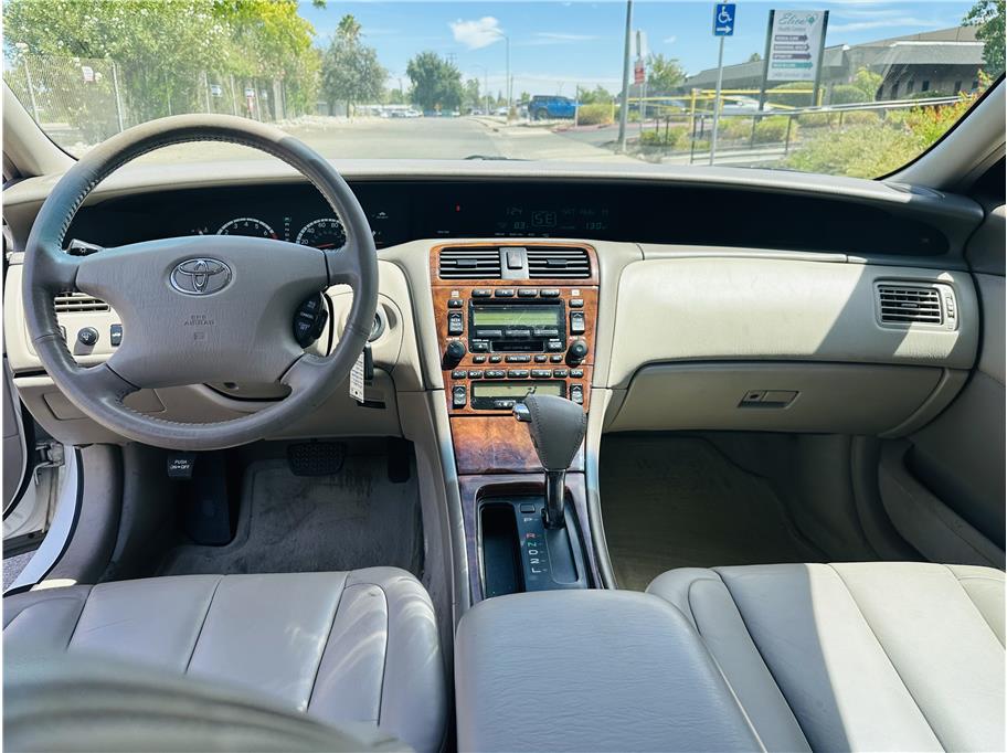 2002 Toyota Avalon XLS - Photo 10