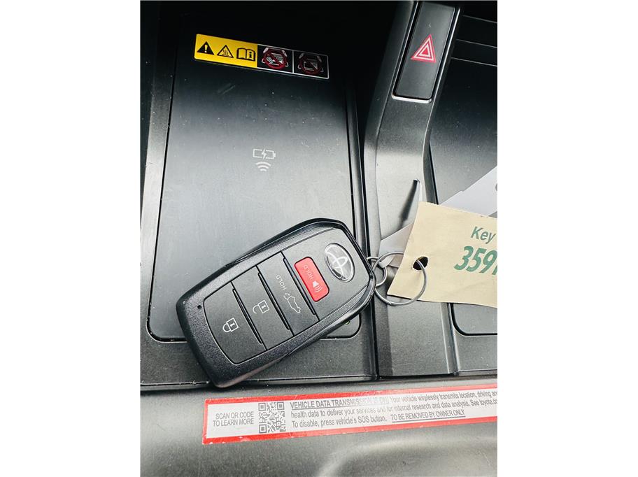 2026 Toyota bZ XLE - Photo 17