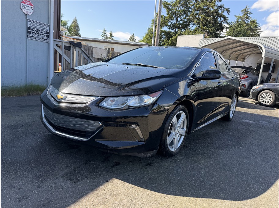 2017 Chevrolet Volt LT's photo