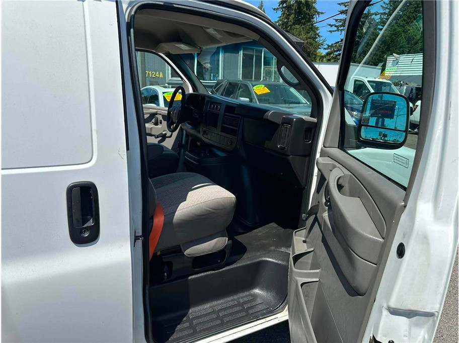 2012 GMC Savana Cargo Base - Photo 21