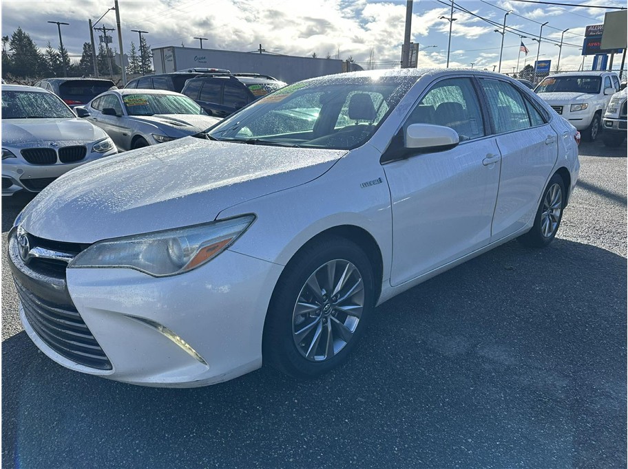 2015 Toyota Camry XLE Hybrid