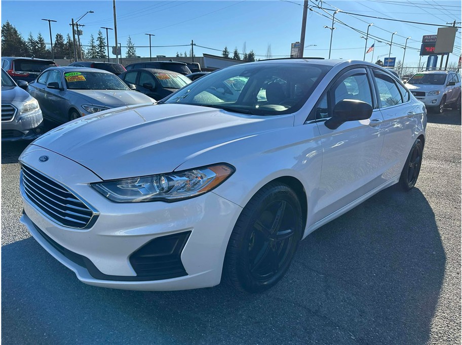 2020 Ford Fusion SE