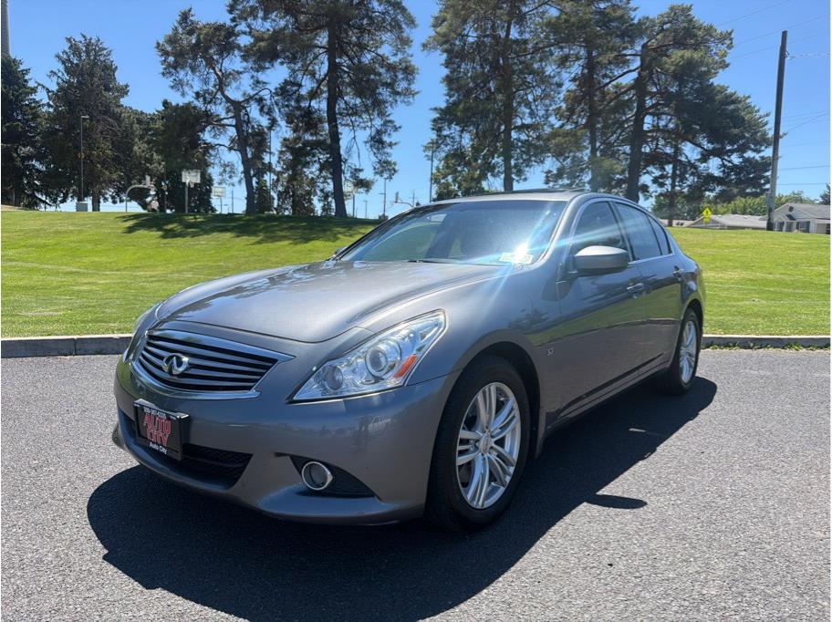 Silver 2015 INFINITI Q40 3.7 AWD Sedan All-Wheel Drive 7-Speed Automatic