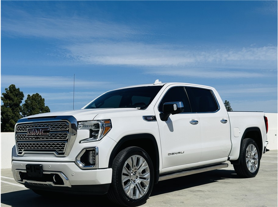 2021 GMC Sierra 4WD Crew Cab Short Box Denali's photo