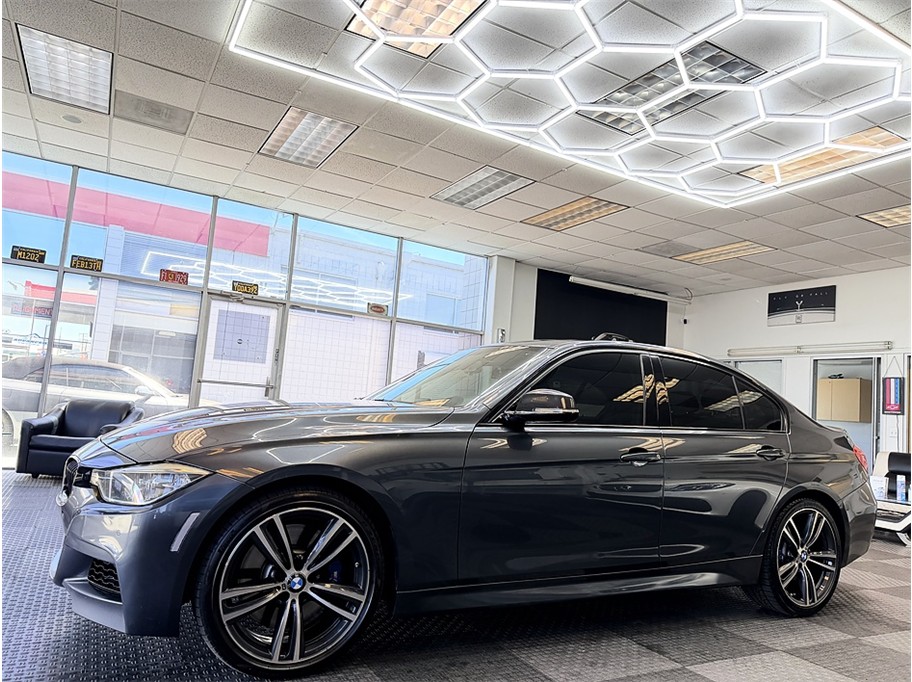 2015 BMW 3 Series 335i Sedan Sport Line's photo
