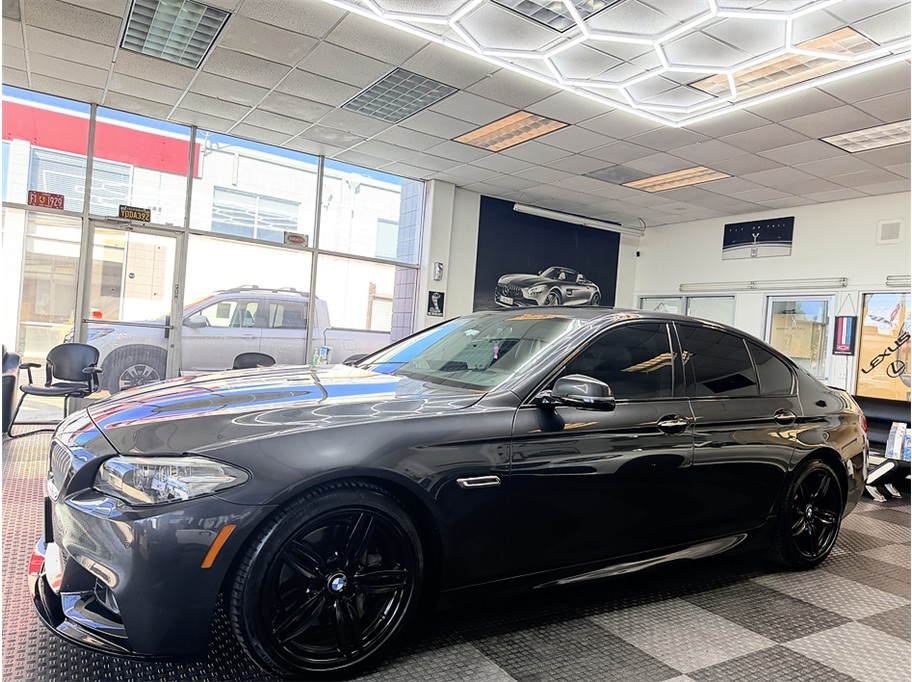 2014 BMW 5 Series 550i Sedan's photo