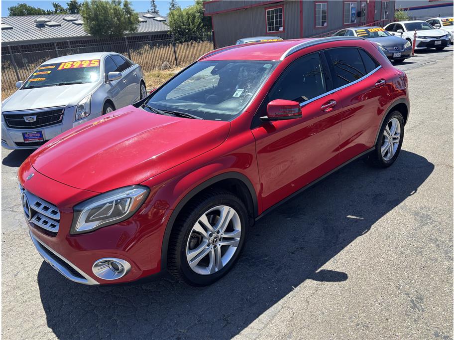 2020 Mercedes-Benz GLA GLA250's photo