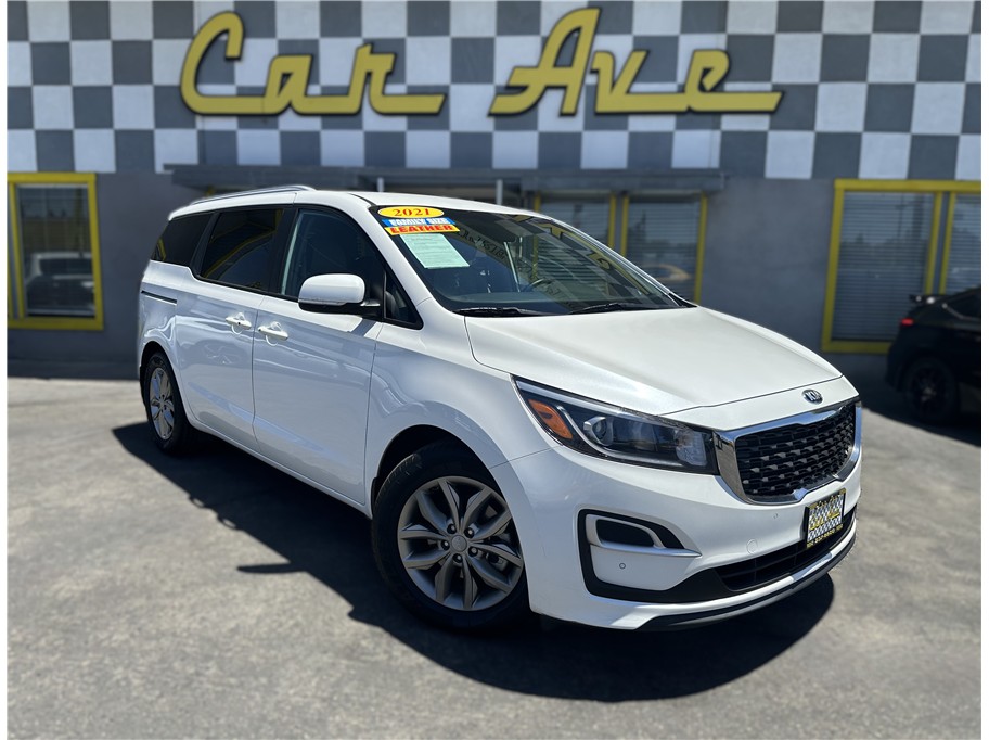 2021 Kia Sedona EX's photo
