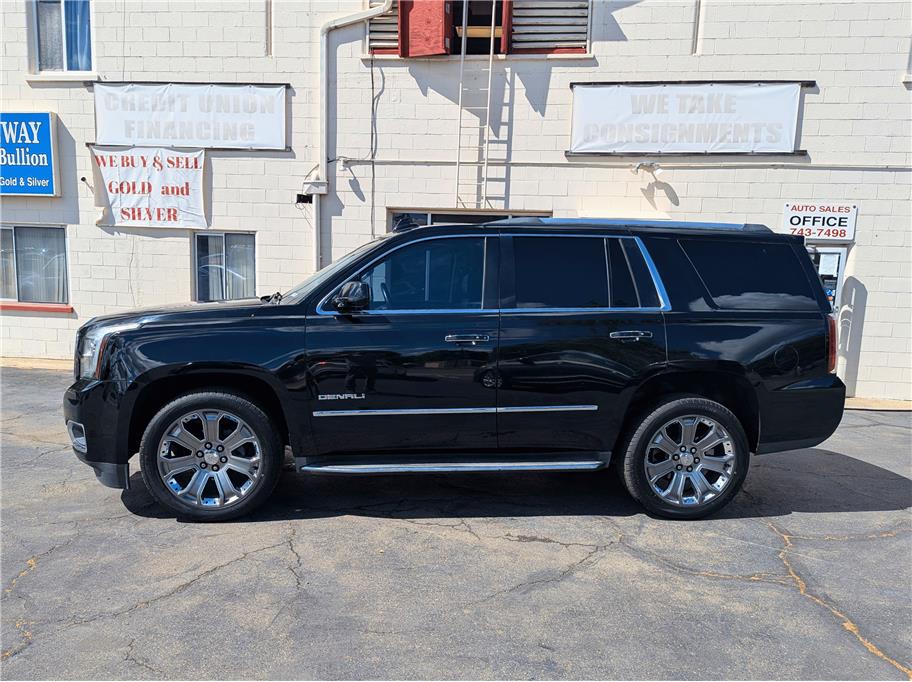 2015 GMC Yukon 4WD Denali's photo