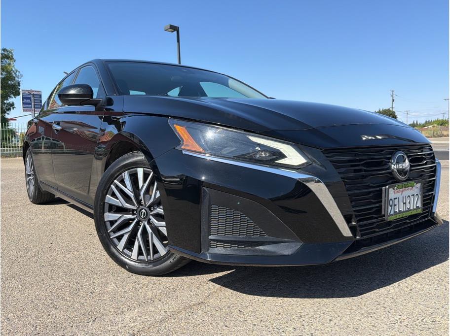 2023 Nissan Altima 2.5 SV's photo