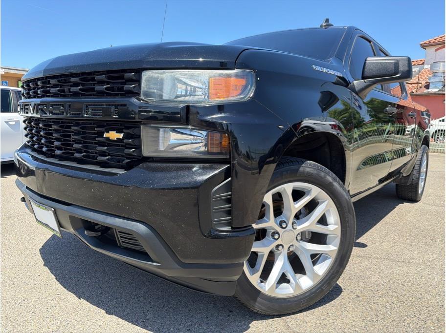 2019 Chevrolet Silverado 1500 Custom Crew Cab Short Box's photo