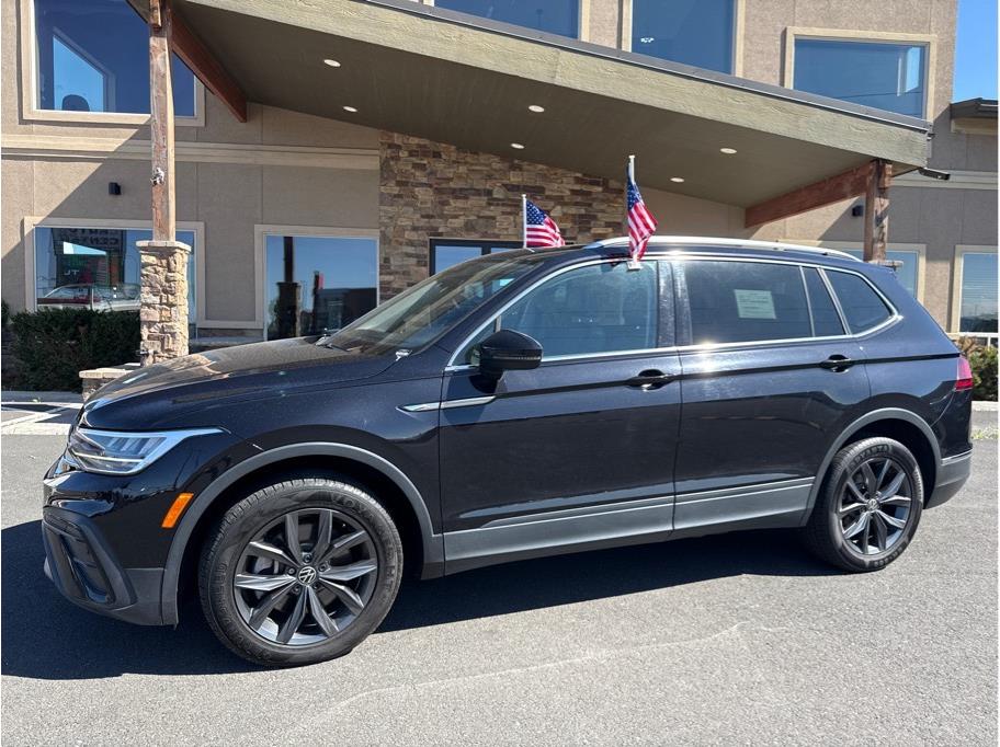 2022 Volkswagen Tiguan 2.0T SE's photo