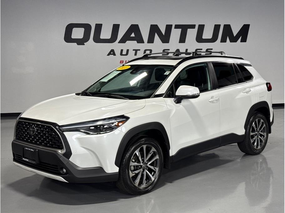 2022 Toyota Corolla Cross XLE FWD's photo