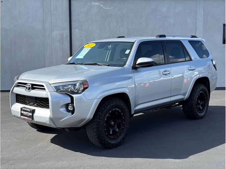 2022 Toyota 4Runner SR5 RWD V6's photo