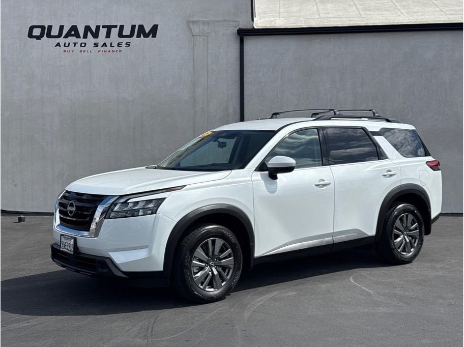 2025 Nissan Pathfinder SV 2WD's photo