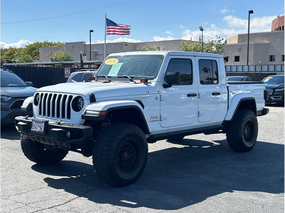 2020 Jeep Gladiator Overland's photo