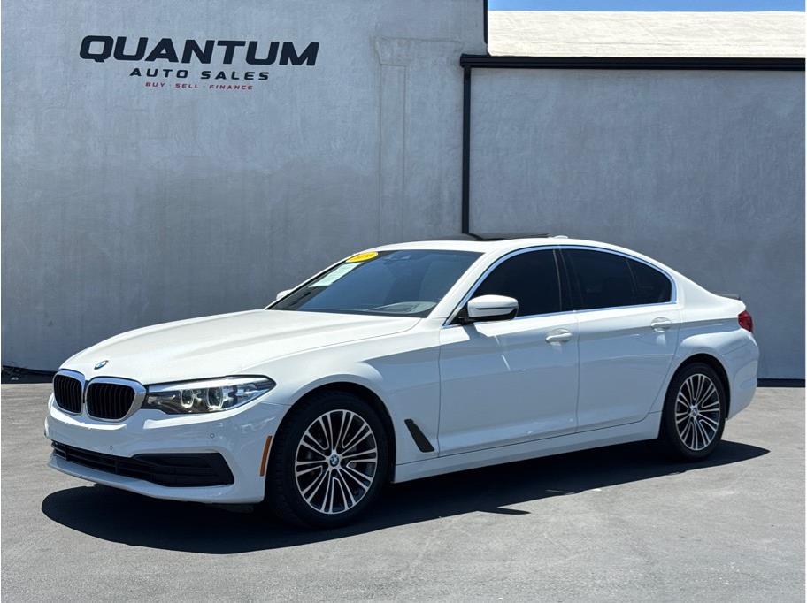 2019 BMW 5 Series 540i xDrive Sedan's photo