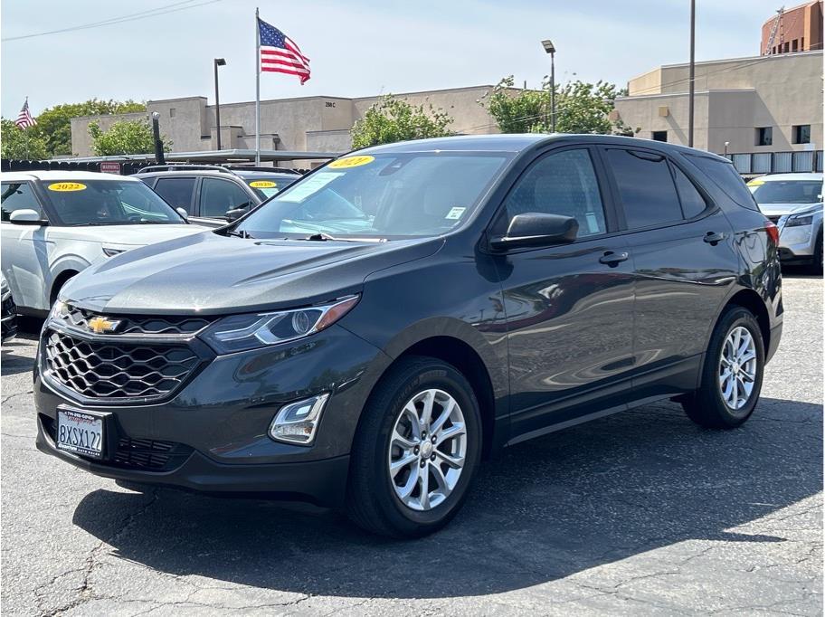 2021 Chevrolet Equinox LS's photo