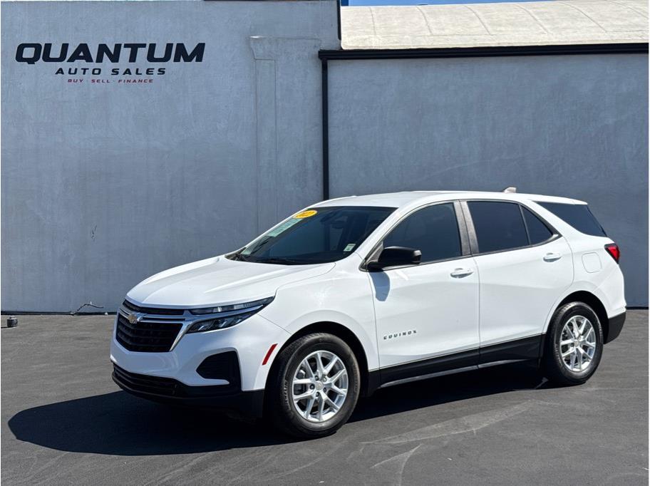 2022 Chevrolet Equinox LS's photo