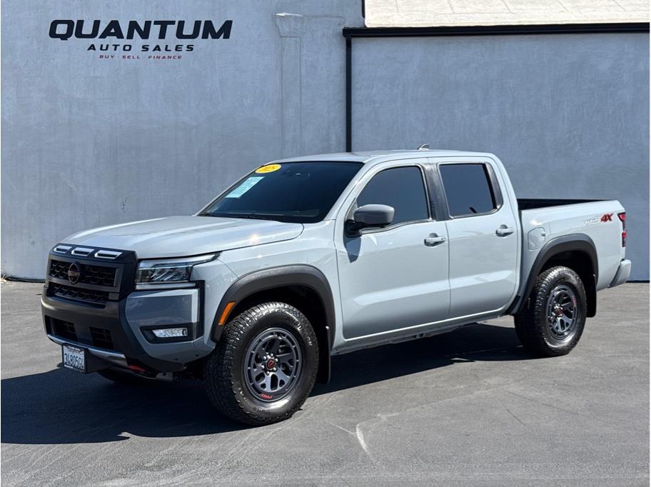 2025 Nissan Frontier PRO-4X Crew Cab 4X4's photo