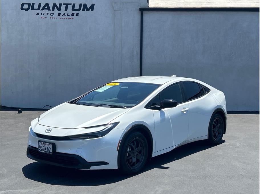 2024 Toyota Prius LE FWD's photo