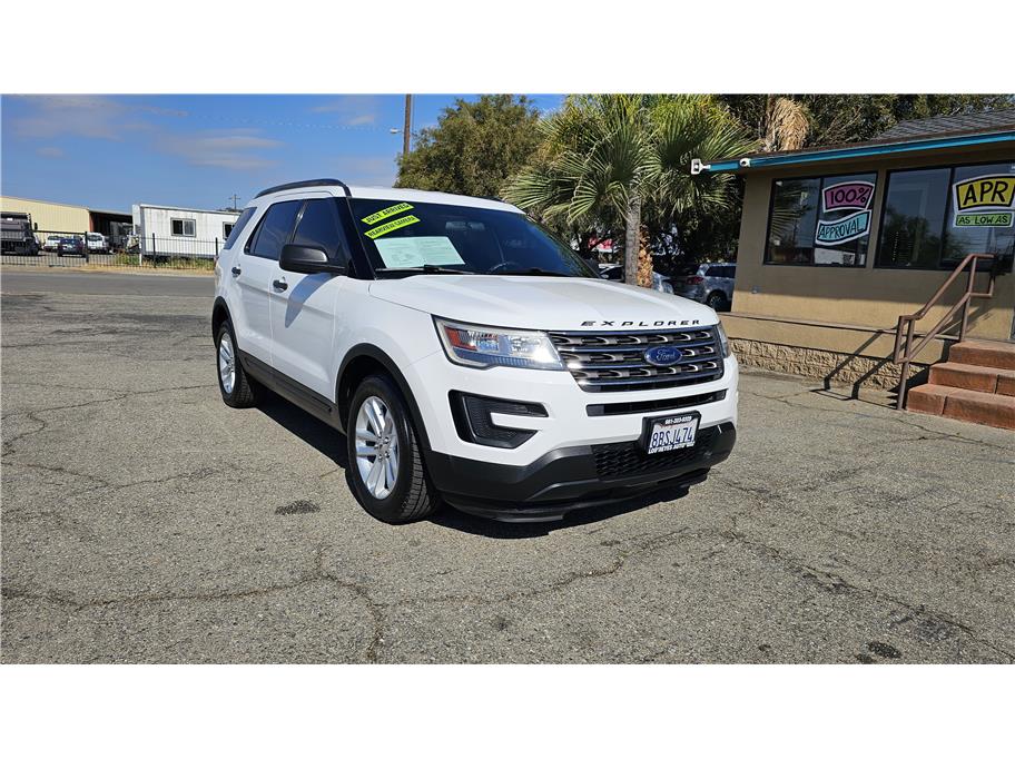 2017 Ford Explorer Base
