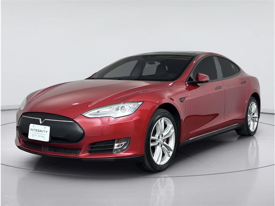 2016 Tesla Model S P90D's photo