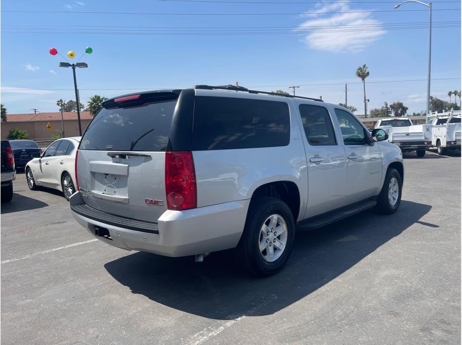 2013 Gmc Yukon XL 1500 SLT photo 4