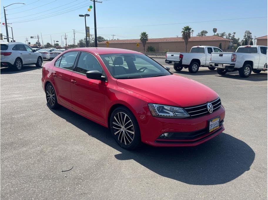 2016 Volkswagen Jetta 1.8T Sport photo 3
