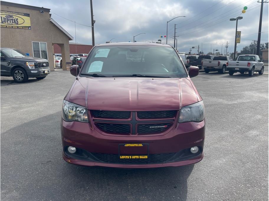 2018 Dodge Grand Caravan GT photo 2