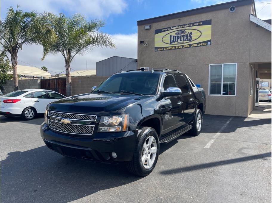 2011 Chevrolet Avalanche LS