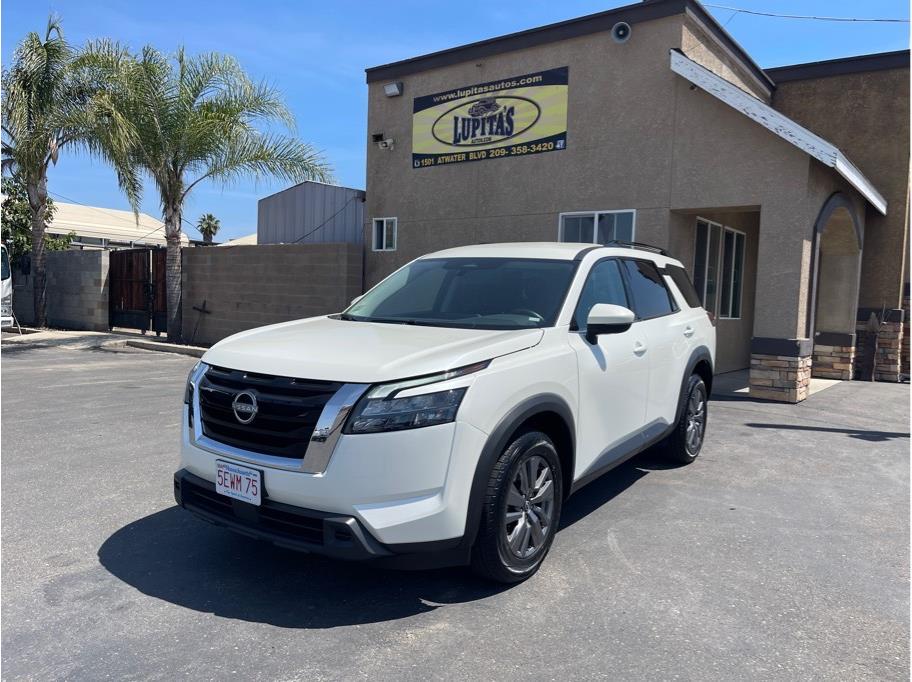 2024 Nissan Pathfinder SV 4WD's photo