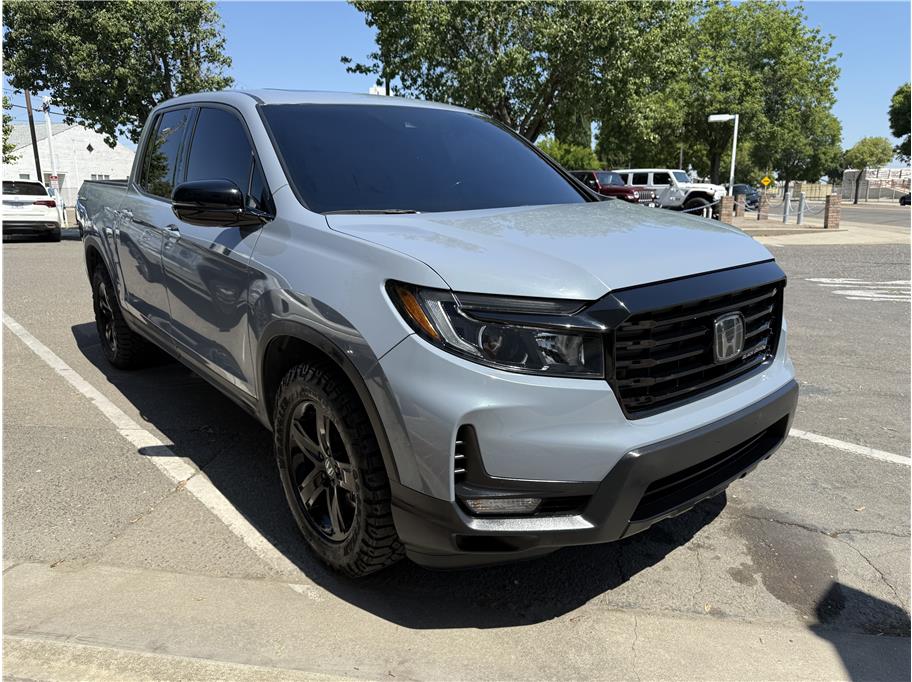 2023 Honda Ridgeline Black Edition's photo
