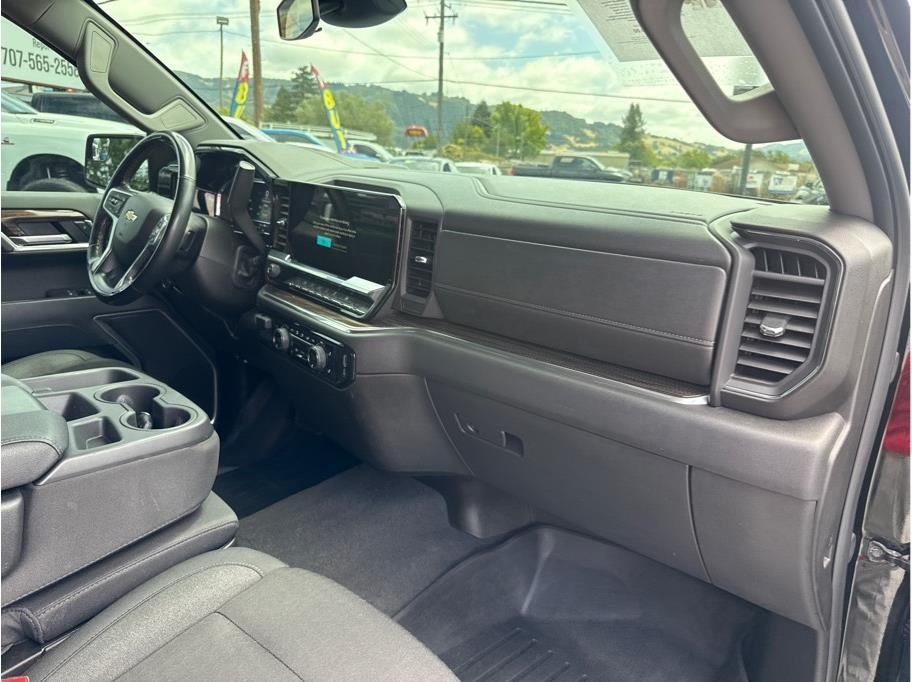 2025 Chevrolet Silverado 1500 LT - Photo 12
