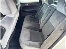 2015 Chevrolet Impala Limited LT Sedan 4D Thumbnail 12