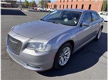 2016 Chrysler 300 300C Sedan 4D Thumbnail 1